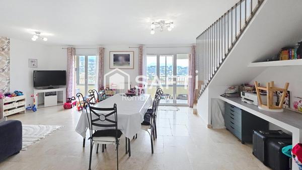 Appartement duplex avec vue dégagée et garage