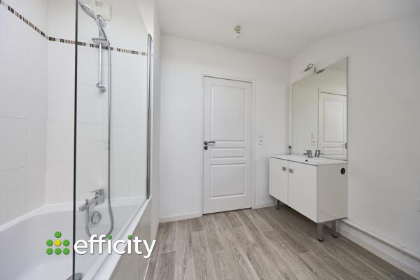 Appartement
         3 pièces
        - 75 m² Exclusivité 239 000 € *