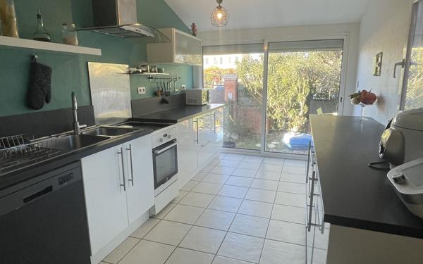 Maison à vendre    4 pièces •  Vedène