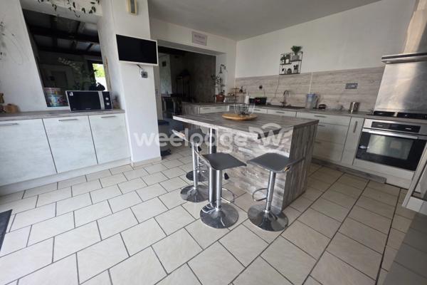 Maison à vendre 5 pièces de 94 m² à La Sentinelle