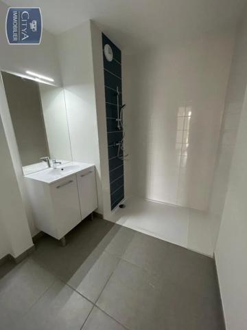 Appartement à louer 3 pièces 67.74m²