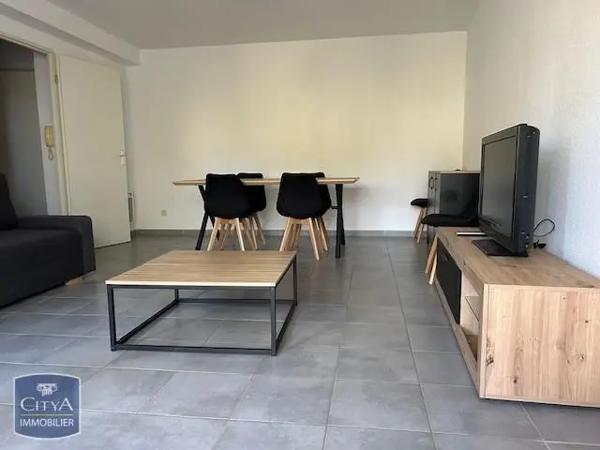 Appartement à louer 2 pièces 47.08m²