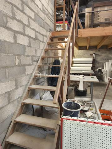 Local d'activités de 438 m²