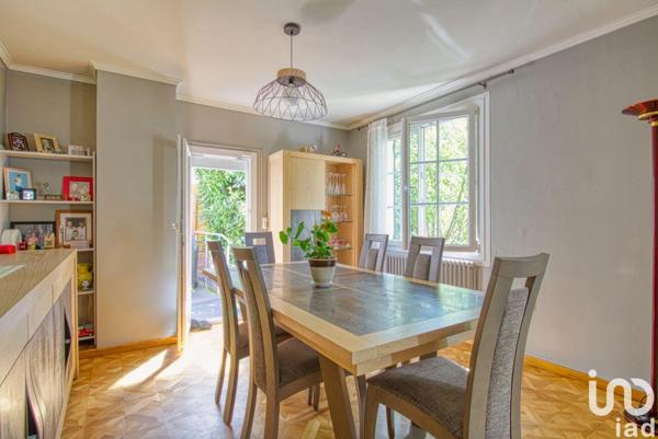 House for sale 5 rooms 178 m² Lagny-sur-Marne