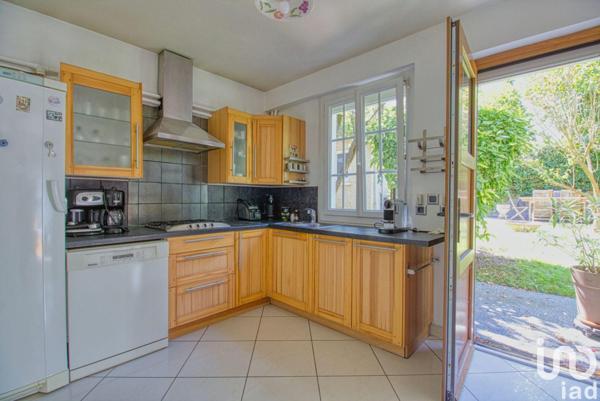 House for sale 5 rooms 178 m² Lagny-sur-Marne