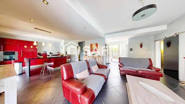 Villa haut de gamme, quatres chambres, dépendance