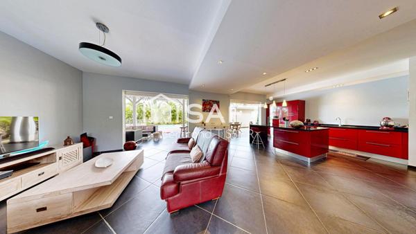 Villa haut de gamme, quatres chambres, dépendance