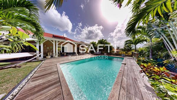 Villa haut de gamme, quatres chambres, dépendance