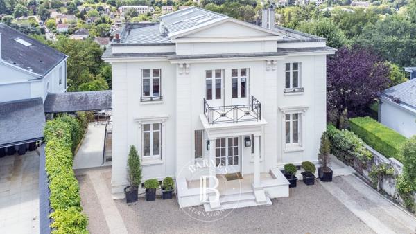 Saint-Germain-en-Laye, Maison 5 Chambres -  379 m² à vendre
