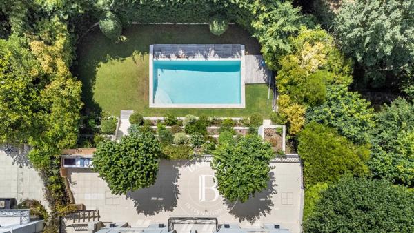 Saint-Germain-en-Laye, Maison 5 Chambres -  379 m² à vendre