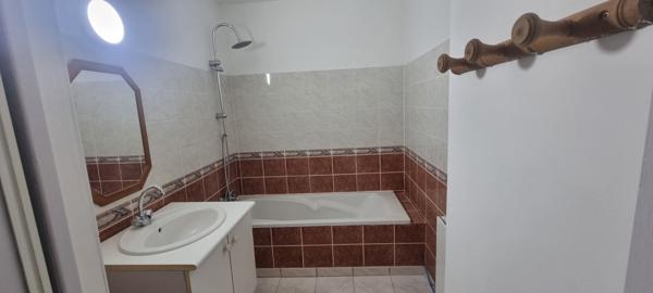 Maison - 4 pièces - 121 m²