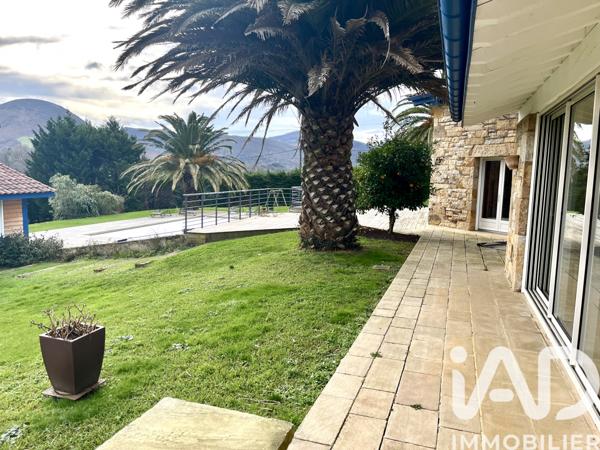 Maison à vendre 14 pièces 540 m² Urrugne
