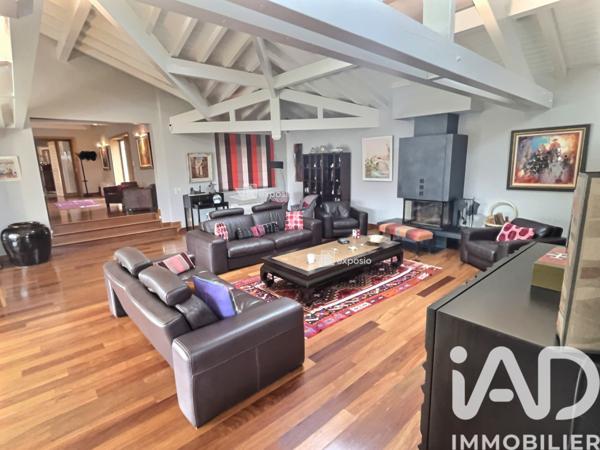 Maison à vendre 14 pièces 540 m² Urrugne