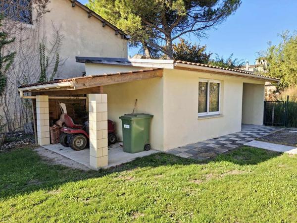 Maison rénovée avec dépendance, garage et grand terrain divisible ? plein centre de Saint-André-de-Cubzac (33240)