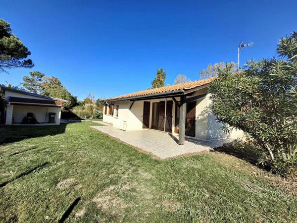 Maison rénovée avec dépendance, garage et grand terrain divisible ? plein centre de Saint-André-de-Cubzac (33240)