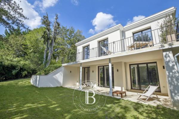 La Celle-Saint-Cloud, Maison 5 Chambres -  350 m² à vendre