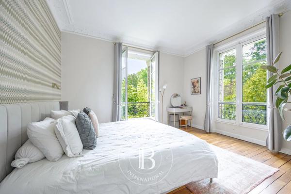 Vaucresson, Maison 5 Chambres -  210 m² à vendre