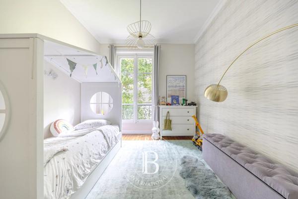 Vaucresson, Maison 5 Chambres -  210 m² à vendre