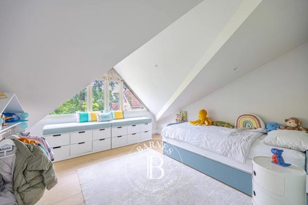 Vaucresson, Maison 5 Chambres -  210 m² à vendre