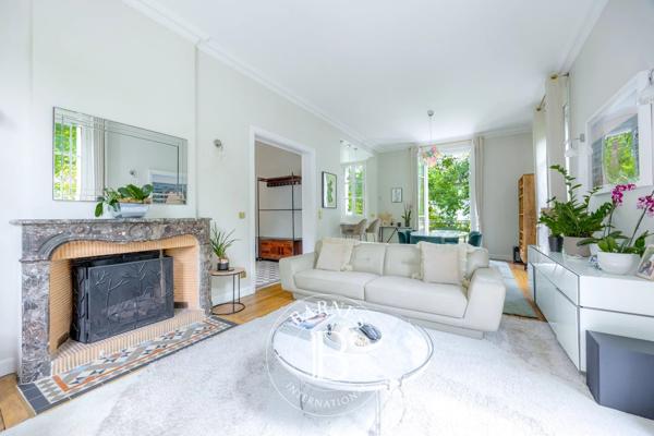 Vaucresson, Maison 5 Chambres -  210 m² à vendre