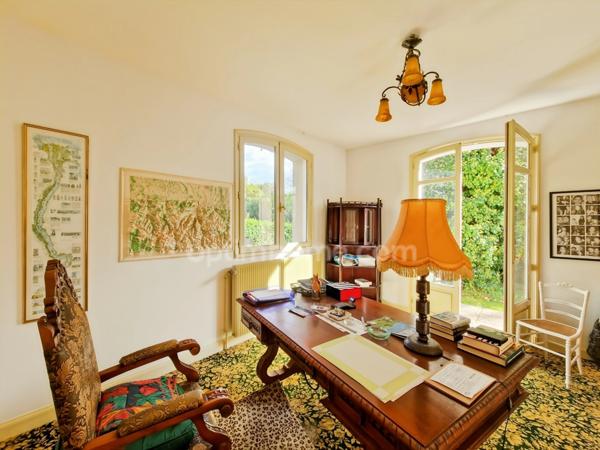 🏡 Maison d’architecte 250 m² – 4 chambres – Vue Pyrénées – Terrain de +3 hectares –BOSDARROS (64)