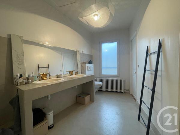 Appartement F5 à vendre  5 pièces - 111,06 m2 MELUN - 77