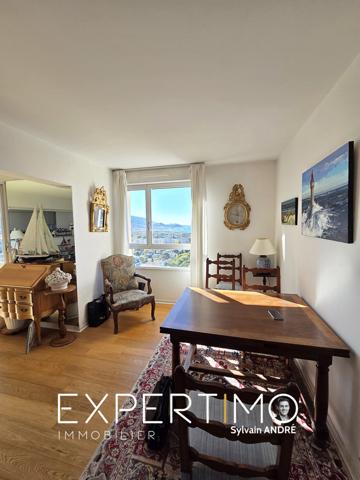 Marseille (13008) 13008 Vue Mer !!! Appartement T4 avec terrasse et Parking !