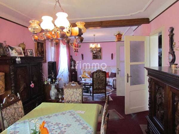 Maison avec dépendances, sur environ 16 ares