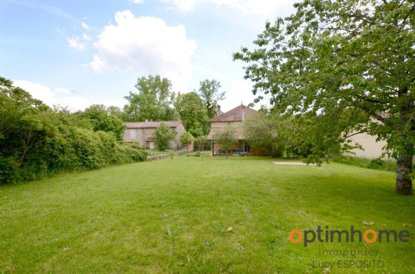 Belle maison de village avec 4 chambres et jardin