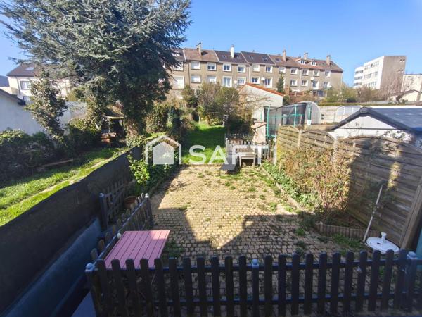 Maison semi indépendante 3 chambres jardin