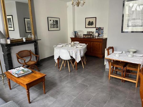 HYPER CENTRE : Maison avec 4 chambres et terrasse 