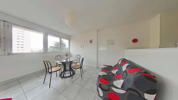 Appartement 1 pièce                                        - 42100 Saint-Étienne Réf : 12129