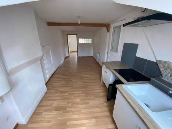 Appartement 1 pièce                                        - 42000 Saint-Étienne Réf : 12883