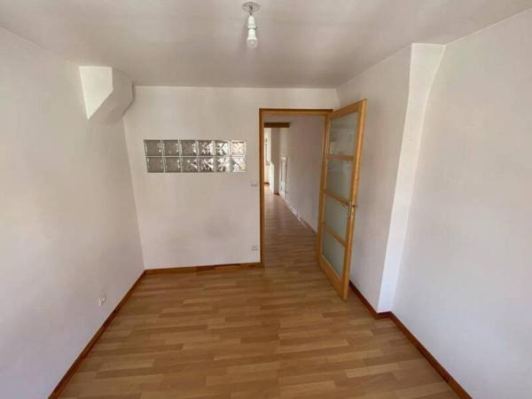Appartement 1 pièce                                        - 42000 Saint-Étienne Réf : 12883
