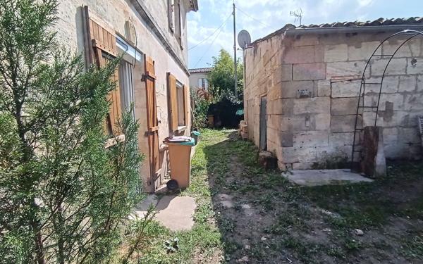 Maison à vendre    4 pièces •  Izon