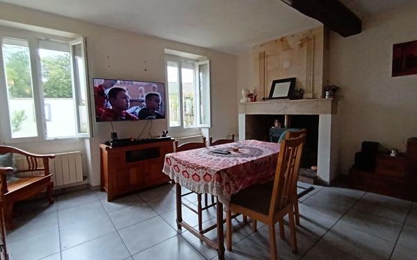 Maison à vendre    4 pièces •  Izon