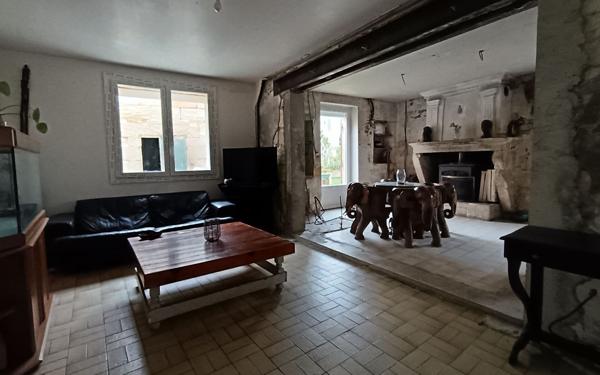 Maison à vendre    4 pièces •  Izon