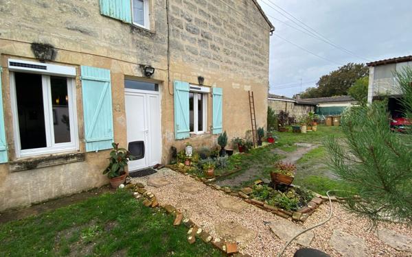 Maison à vendre    4 pièces •  Izon