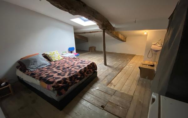 Maison à vendre    4 pièces •  Izon