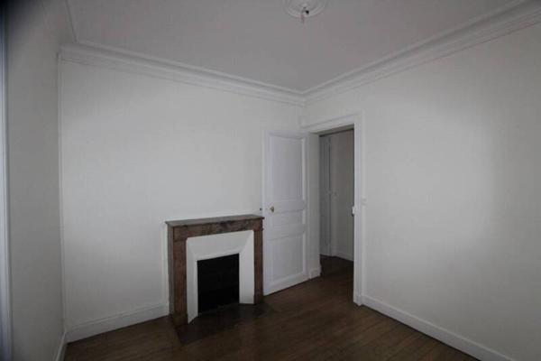 Appartement 2 pièces                                        - 44000 Nantes - Centre ville Réf : 12039