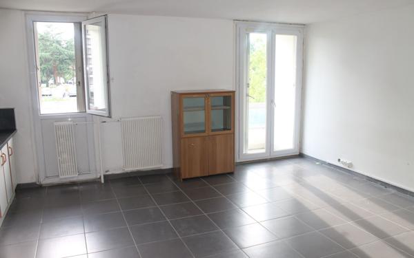 Appartement à louer    2 pièces •  Gradignan