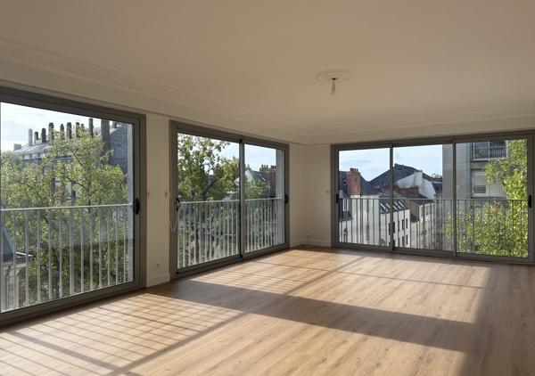 APPARTEMENT T4 BALCON PARKING / REF : 1232