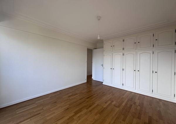 APPARTEMENT T4 BALCON PARKING / REF : 1232