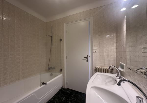 APPARTEMENT T4 BALCON PARKING / REF : 1232