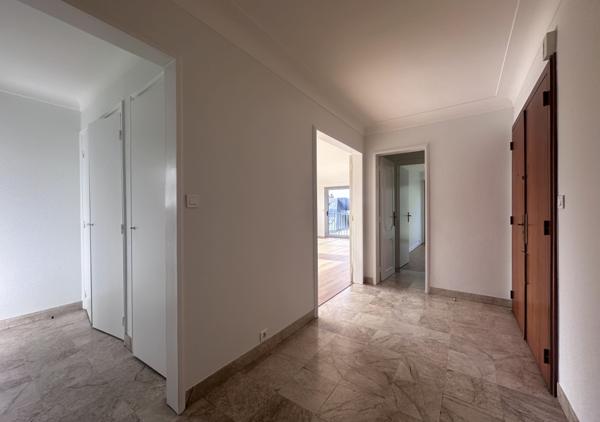 APPARTEMENT T4 BALCON PARKING / REF : 1232