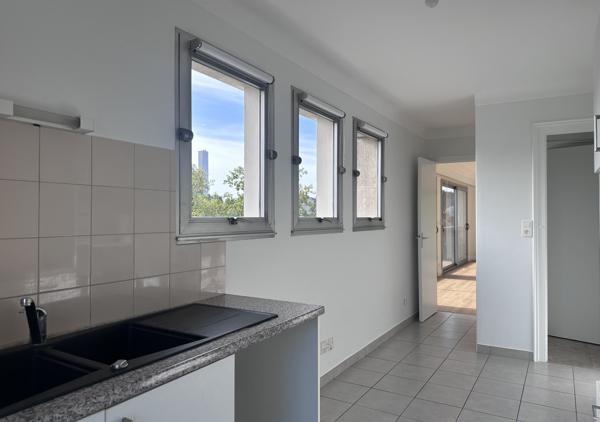 APPARTEMENT T4 BALCON PARKING / REF : 1232