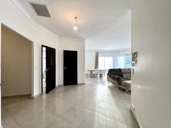 Les olives (13013) MARSEILLE 13013 - Les Olives - Appartement 3/4 pièces de 91m2 avec balcon, parking et garage.