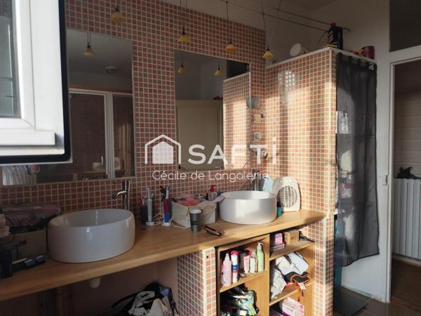 MAISON CENTRE VILLE TOUT CONFORT- JARDIN -6 PIECES