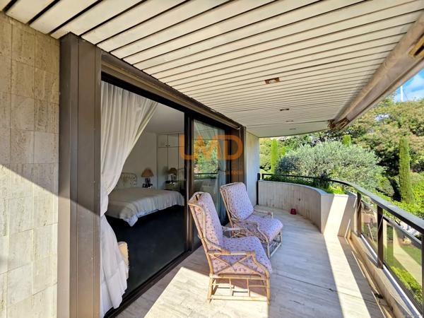 Cannes Croix-des-Gardes – Appartement d’exception avec vue mer