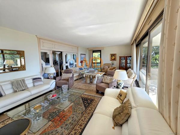 Cannes Croix-des-Gardes – Appartement d’exception avec vue mer